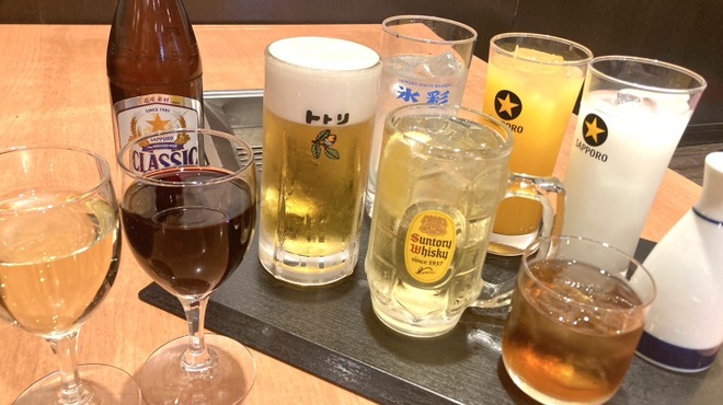 トトリ - ドリンク写真:ドリンク ハイボールはなじみ深い角から竹鶴まで豊富に取り揃えております