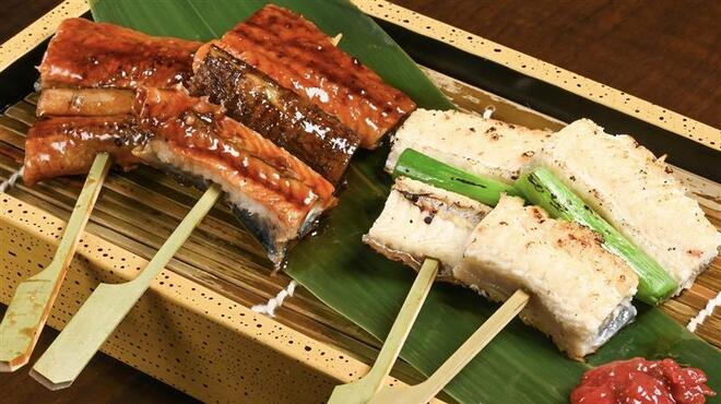 漁火と炭火焼き酒場まつむら - メイン写真: