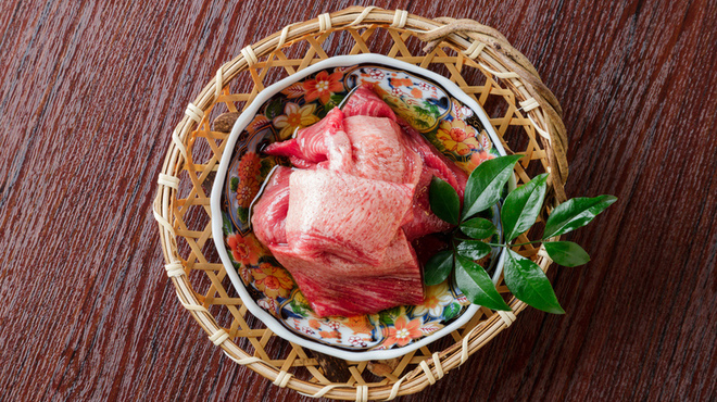 本町肉倶楽部 tongue be - メイン写真: