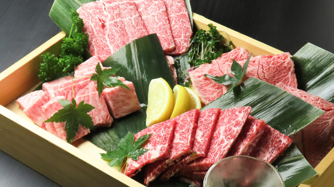 しゃぶ輝 黒毛和牛しゃぶしゃぶ・すき焼き専門店 - メイン写真: