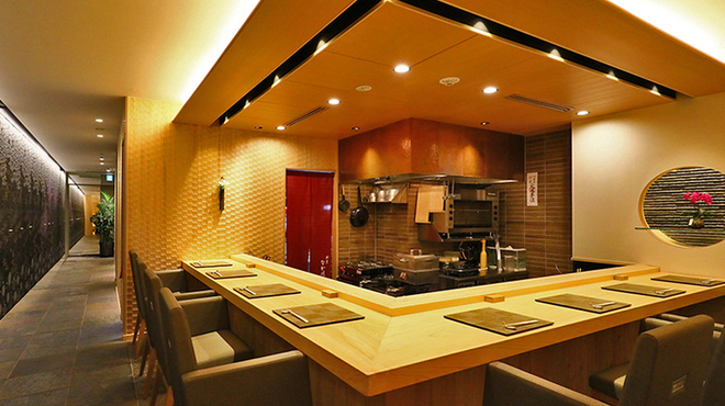 割烹 なか川 三条木屋町 - メイン写真: