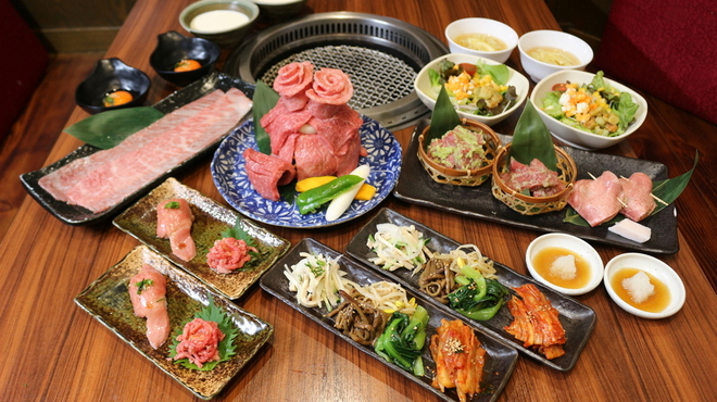 黒毛和牛焼肉 うしくろ - メイン写真: