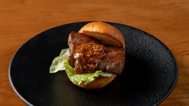 焼肉ホルモン 新井屋 - メイン写真: