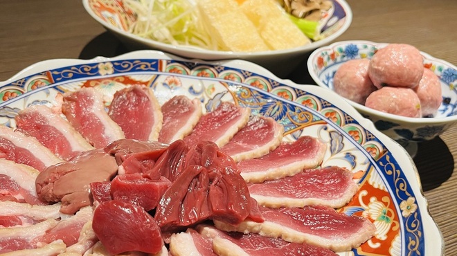 博多とり鍋 なかがわ - メイン写真: