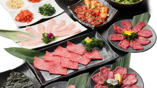 炭火焼肉りんどう - メイン写真: