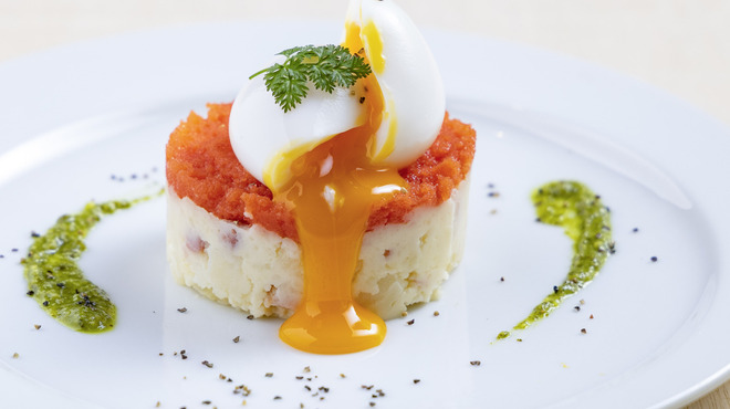 旬の鮮魚ともつ鍋 博多やまや - メイン写真: