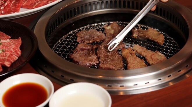 焼肉 山河 - メイン写真: