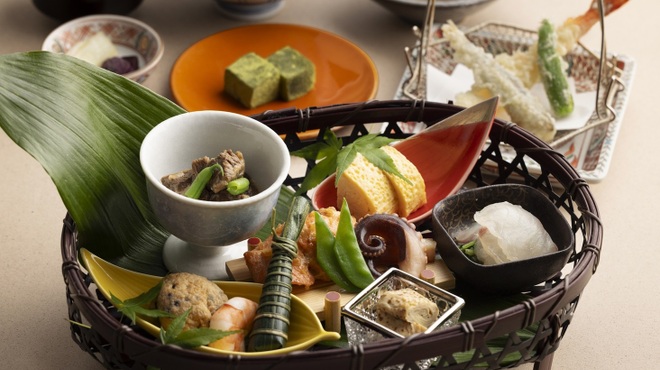 和食 浮橋 - 料理写真:5・6月花籠