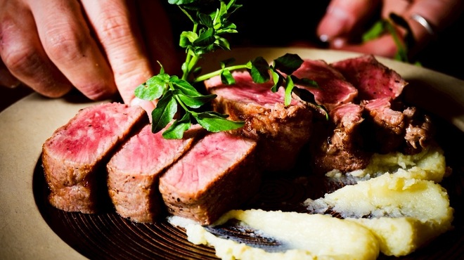 肉とワイン酒場 ワラカルネ - メイン写真: