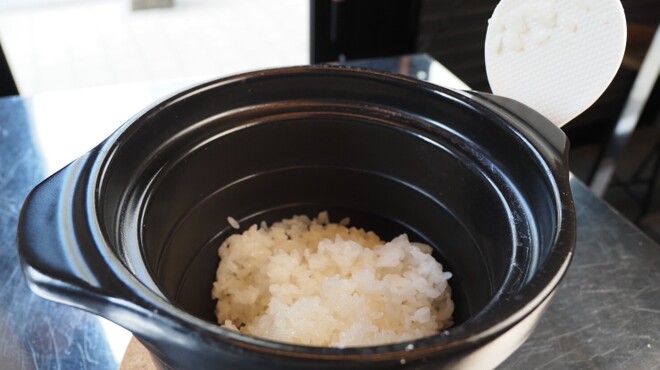 Daimon Kitchen - 料理写真:ごはんは注文の度に炊いてるので時間が掛かります!