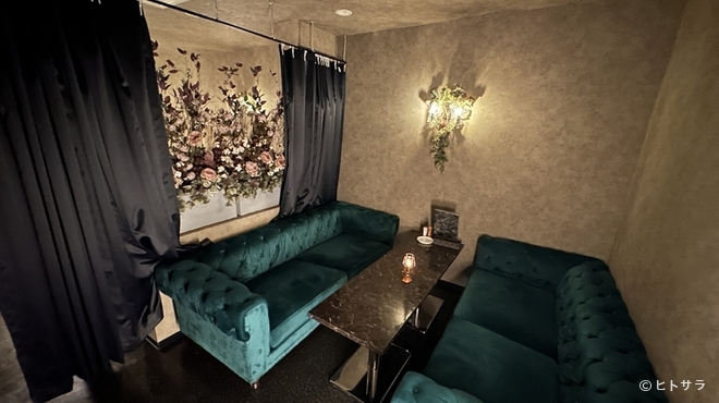 BistroVeil - 两层楼适合多种场合