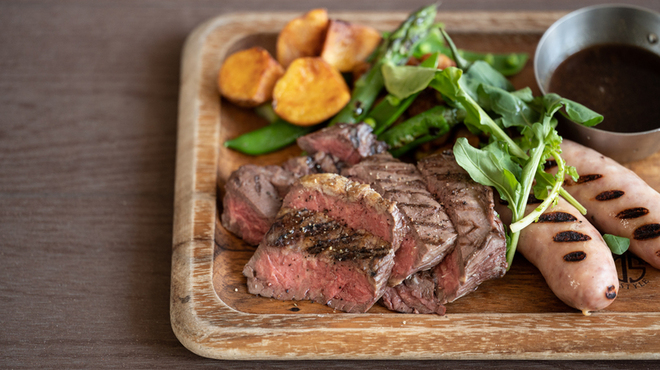 フォレストキッチン ウィズ アウトドア リビング - メイン写真: