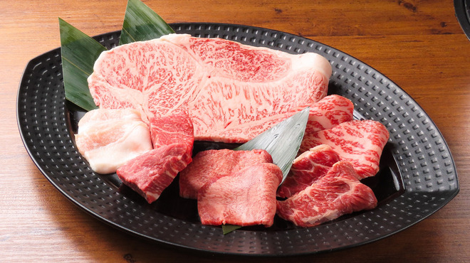 歌舞伎町焼肉 一頭や - メイン写真: