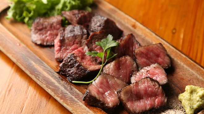 炭焼ごちそうバル ぴたり - メイン写真:
