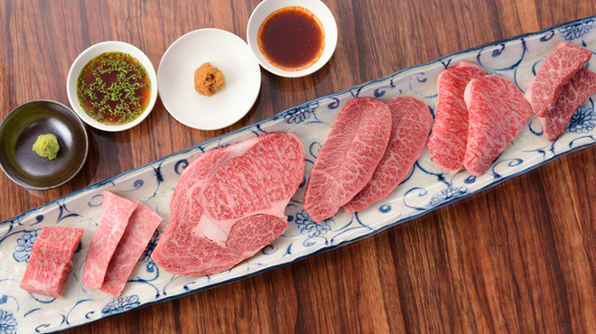 炭火焼肉KINOE - メイン写真: