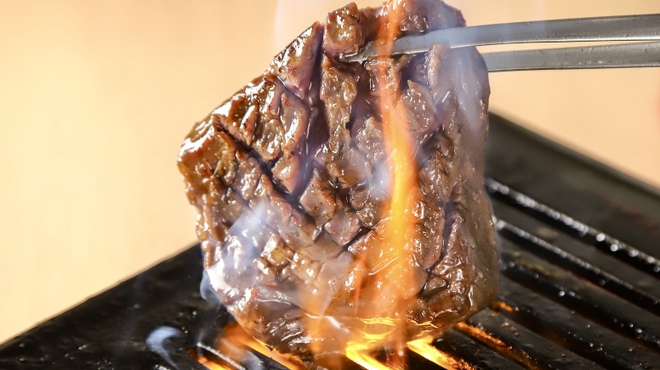 美味しいお肉の店 やまの - メイン写真: