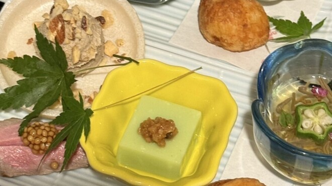 焼鳥と水炊き 櫛田 - 料理写真:前菜盛合せです。毎月変更します。