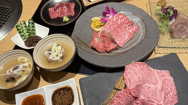仙台牛と牛たん 肉のいとう - 料理写真: