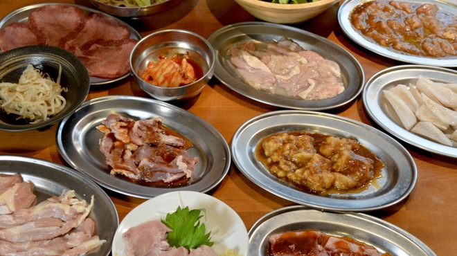 大衆ホルモン・やきにく 煙力 - 料理写真:4980円コース