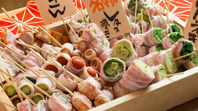 博多もつ鍋&野菜巻き串 あかり - メイン写真: