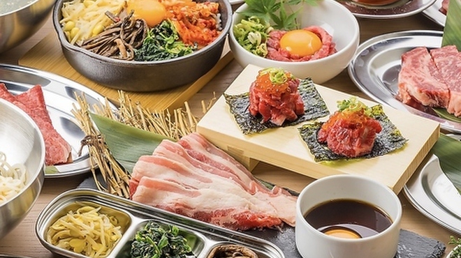 個室 神戸焼肉×食べ放題専門店 肉丸 - メイン写真: