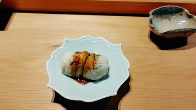 鮨 よし富 - 料理写真:蒸し穴子