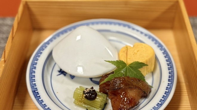柿安 - 料理写真:２皿目