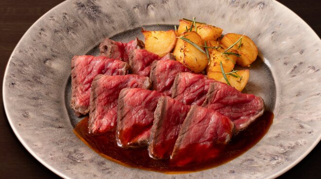 ベルサイユの豚 - メイン写真: