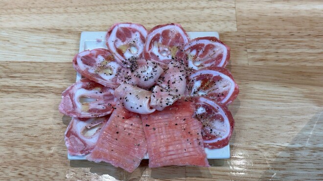 豚焼肉 グルマンズ - メイン写真: