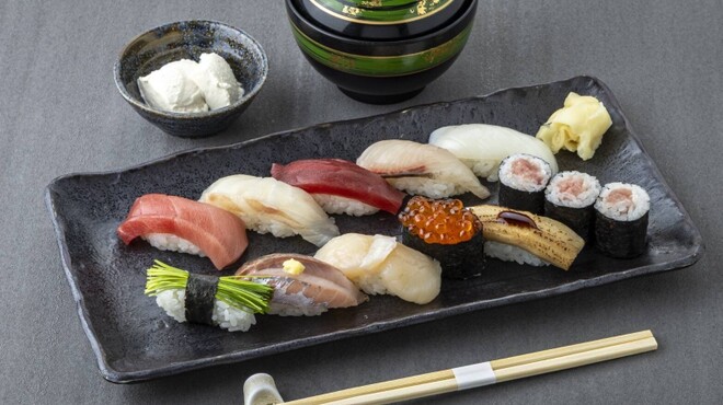 すし 堺 - 料理写真: