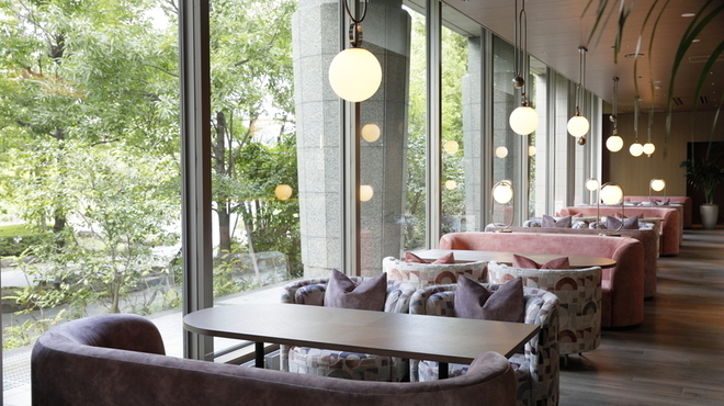 MAIN DINING sereno(THE MARK GRAND HOTEL) - メイン写真: