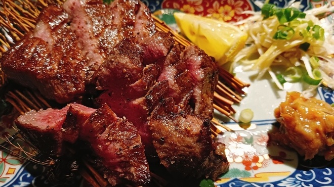 炭焼き牛タン酒場　ウシカイ - メイン写真: