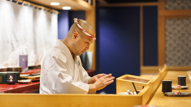 晶 - メイン写真: