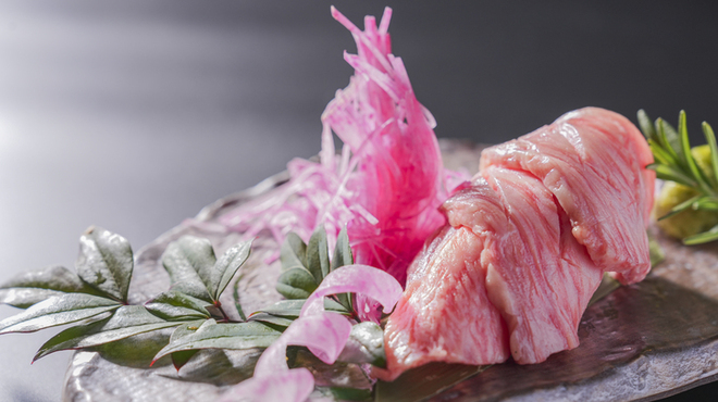 神戸牛鉄板ステーキ沙耶香 - 料理写真:神戸牛肉刺身