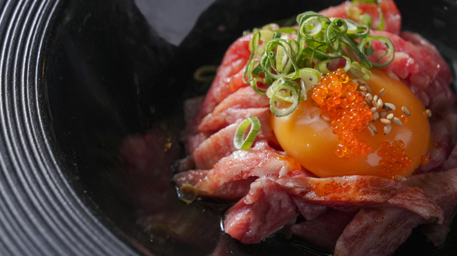 神戸牛鉄板ステーキ沙耶香 - 料理写真:神戸牛ユッケ