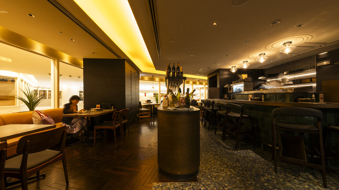 エイス シー オイスター マーケットキッチン - メイン写真: