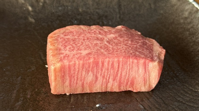 立喰い焼肉 治郎丸 - メイン写真: