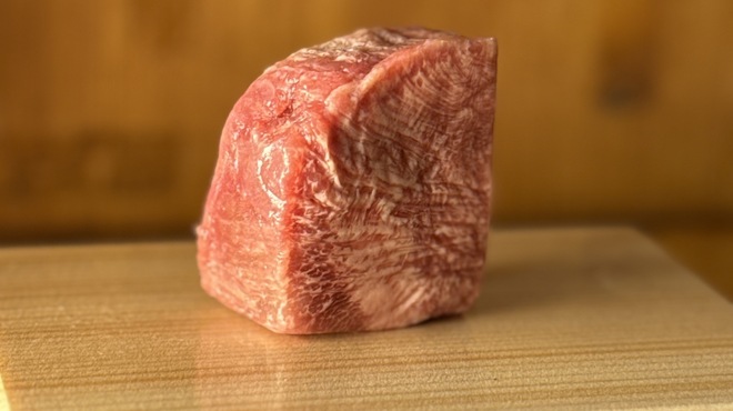 立喰い焼肉 治郎丸 - メイン写真: