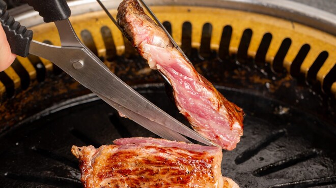 個室 和牛焼肉 吟 - メイン写真: