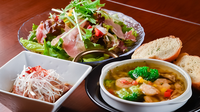 元祖トマトラーメン三味 333 - メイン写真: