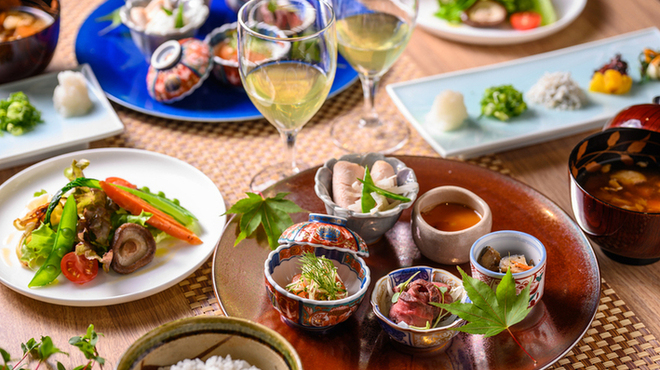 Dining EMI - メイン写真: