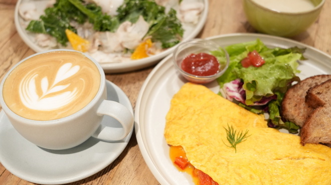 ジュウニブンベーカリーカフェ - メイン写真: