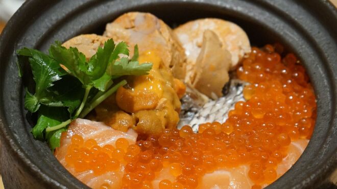 浜焼とスシ 海鮮酒場ホイホイ - メイン写真: