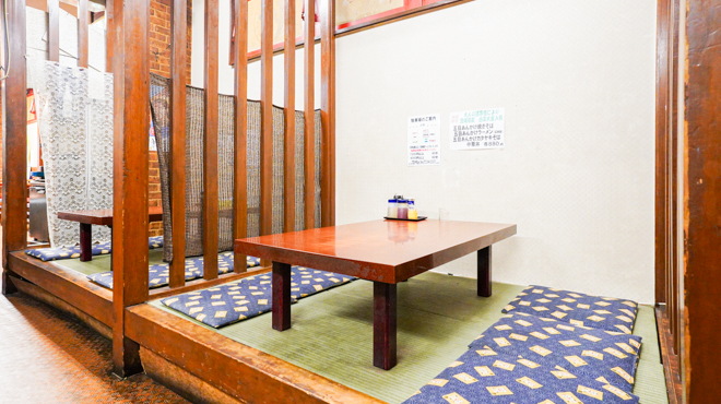 とんとん餃子 華苑飯店 - メイン写真: