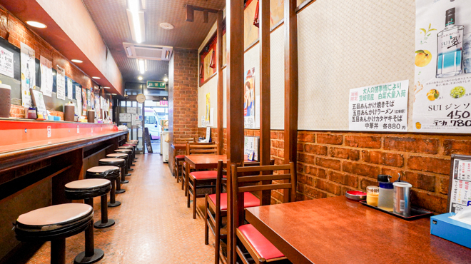 とんとん餃子 華苑飯店 - メイン写真: