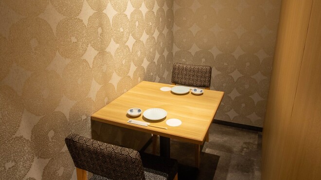 全席個室 鮨と酒日和 ととうお - メイン写真: