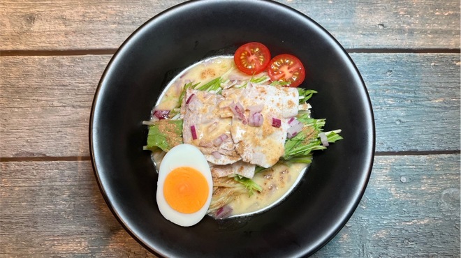 ホルモンらーめん8910 - メイン写真: