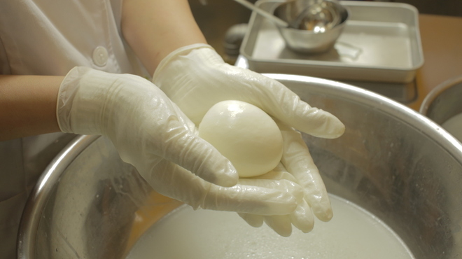 Milks -FRESH CHEESE＆WINE - メイン写真: