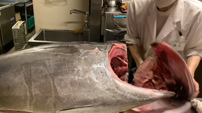 炉端焼き 鷹島本まぐろ 魚然 - メイン写真: