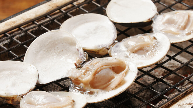 赤羽 トロ函 - 料理写真:ホンビノス殻焼（2ｹ）　    ￥548